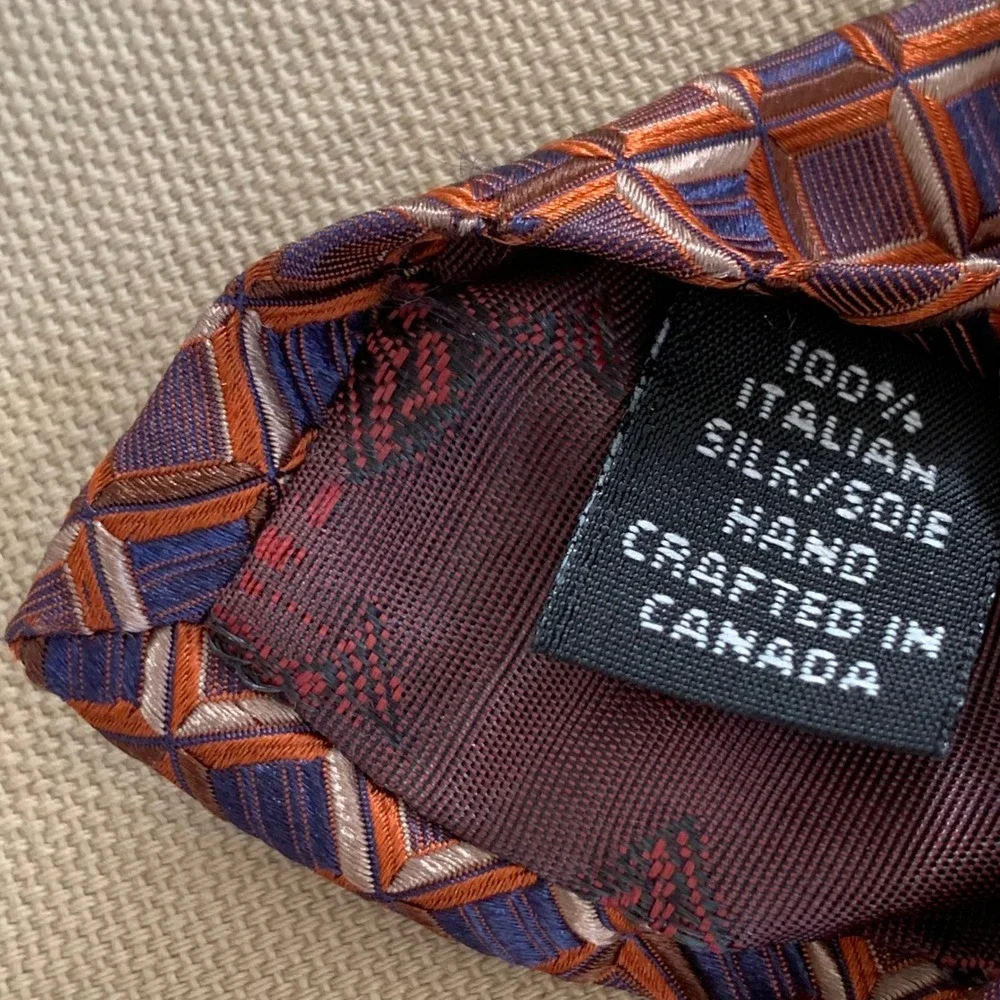 Dion Signature 100% Italian Silk Neck Tie Geometric Made in Canada 3.5